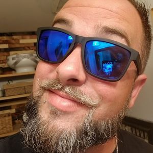 Meet your Posher, Jon